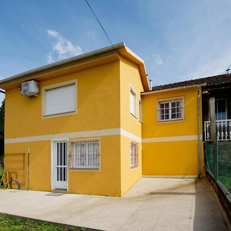 Apartamento Duplex Dos Habitaciones Mondariz Eksteriør bilde